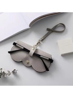 Soft Faux Leather Sunglasses Bag Portable Sunglasses Pouch in Gray